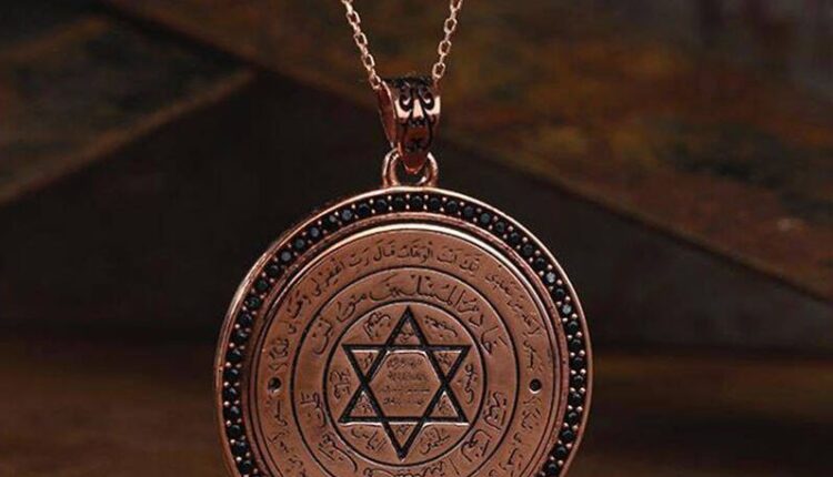 Erkek kolye çeşitleri